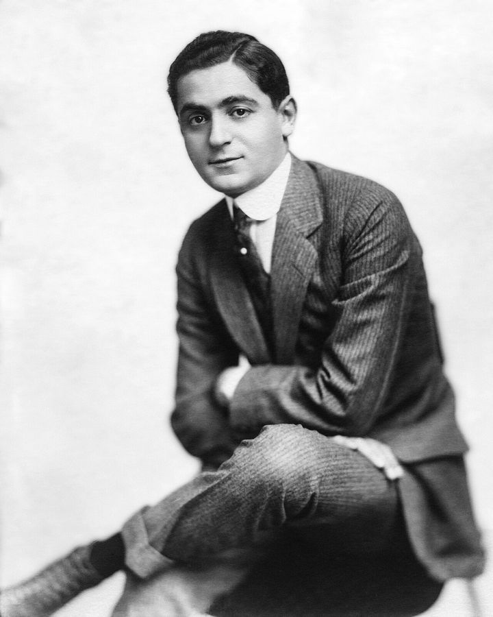 Irving Berlin (1907 portrait, NPG.93.388.3 - crop)