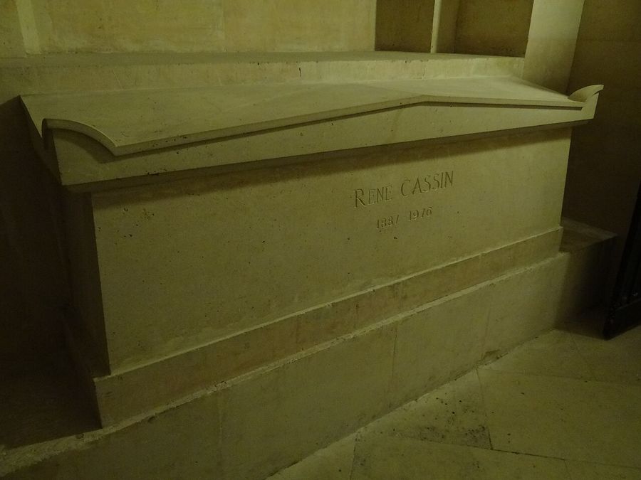 Tombeau de René Cassin (1887–1976) 2