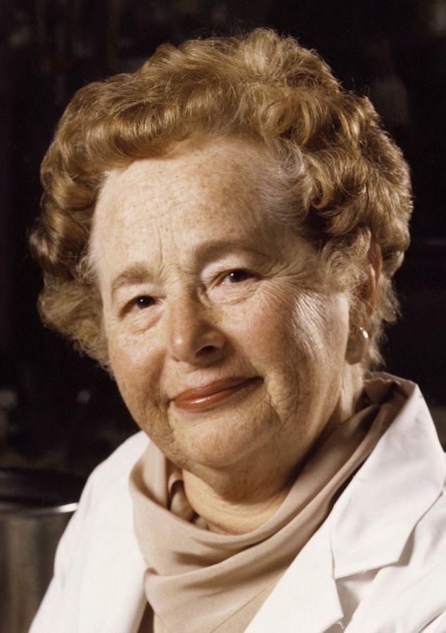 Gertrude Elion (cropped)