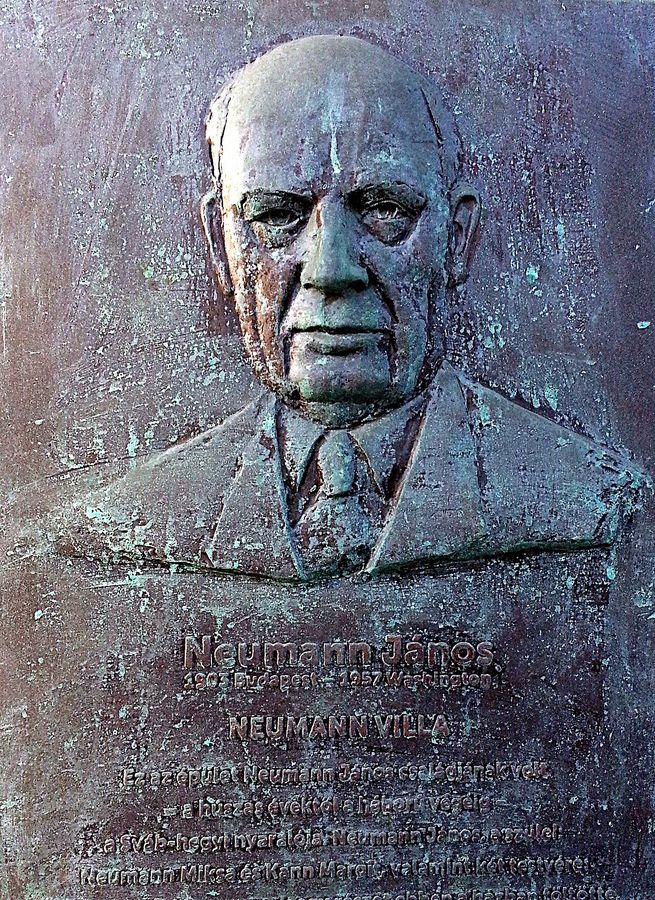 Neumann János emléktáblája XII kerület Eötvös út 13