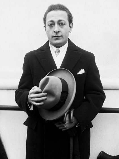 Jascha Heifetz, 1901–1987 — Music & Image